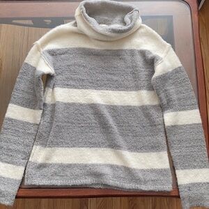 Hem & Thread grey white stripes sweater turtleneck size medium wool blend soft